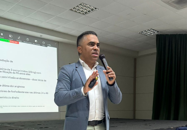 O enfermeiro Adriano Silva é um dos maiores especialista em AVC do Brasil e também já confirmou presença